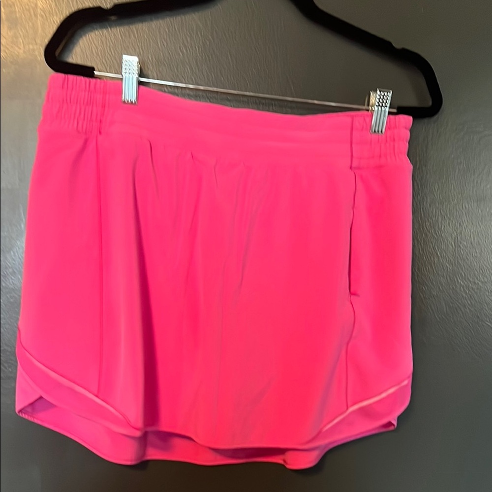 Lululemon Athletica Pink Skorts with Sporty Design